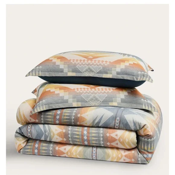 Pendleton Multicolor Geometric Comforter Set - Picture 2 of 7